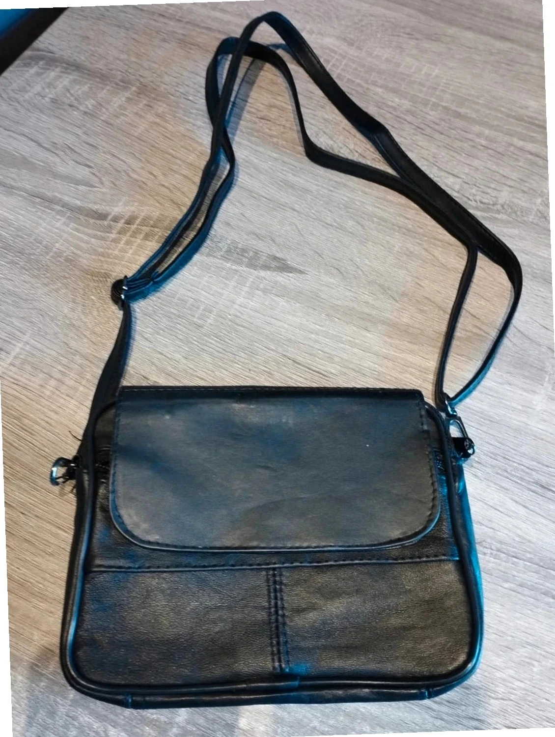 Petit sac à bandoulière en simili cuir